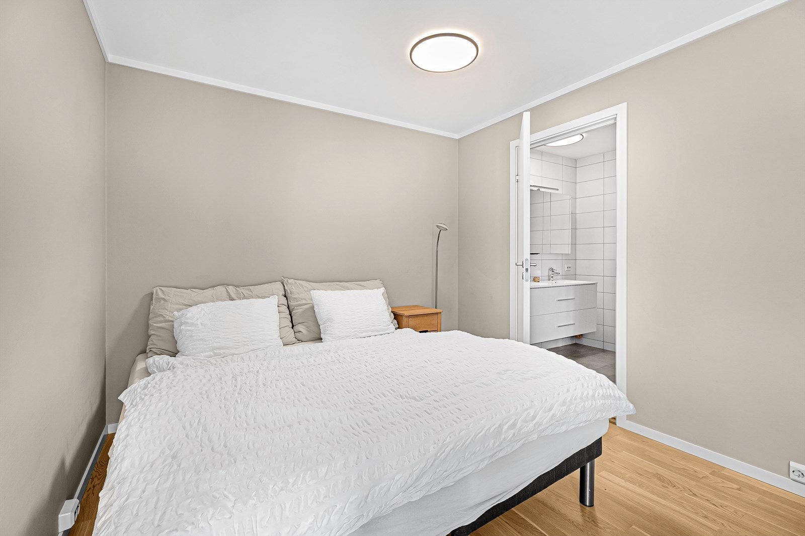 Direkte inngang til eget bad Galleribilde