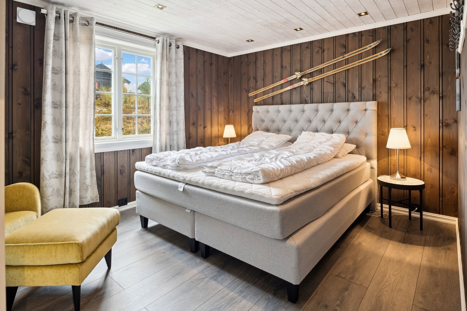 Soverom 1. etg. Galleribilde