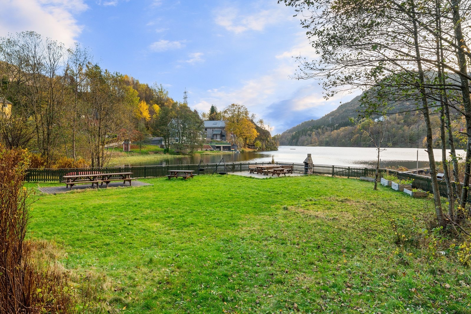 - Nydelige grøntområder tilhørende borettslaget - Galleribilde