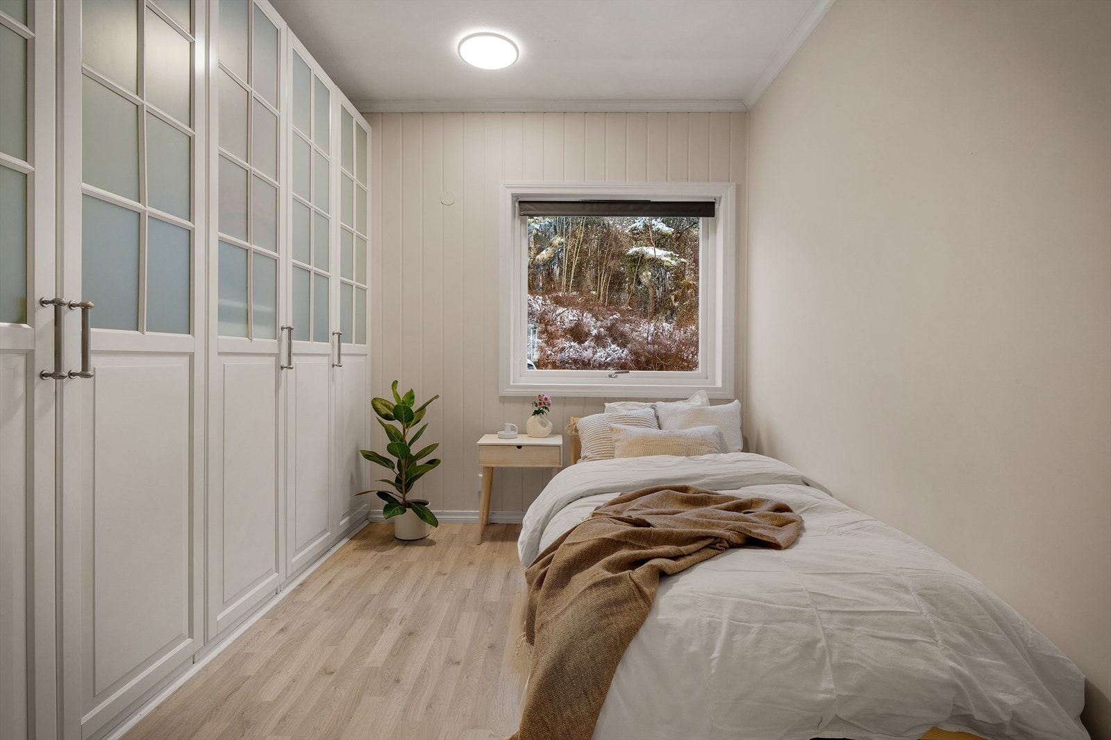 - God plass til seng av ønsket størrelse - Galleribilde