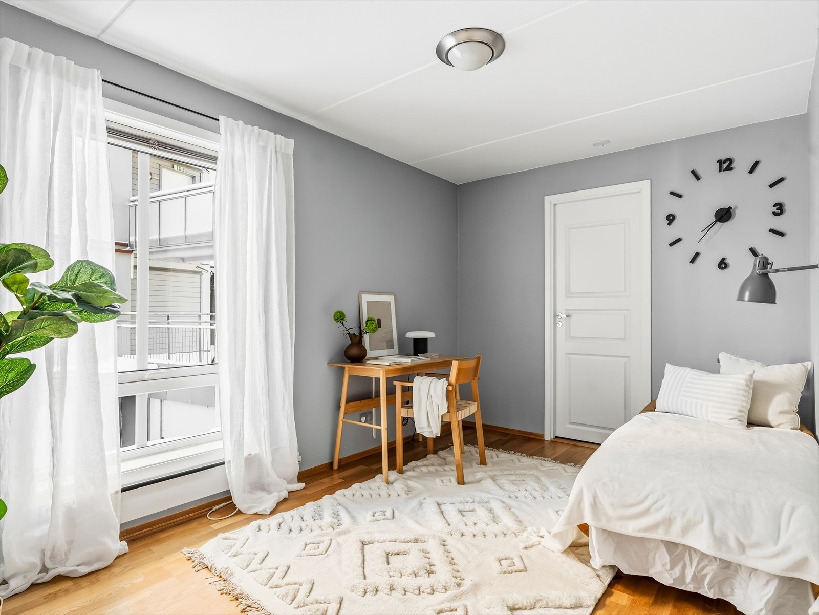 Soverom nr. 2 fungerer ypperlig som barnerom, gjesterom eller kontor - her er mulighetene mange. Galleribilde