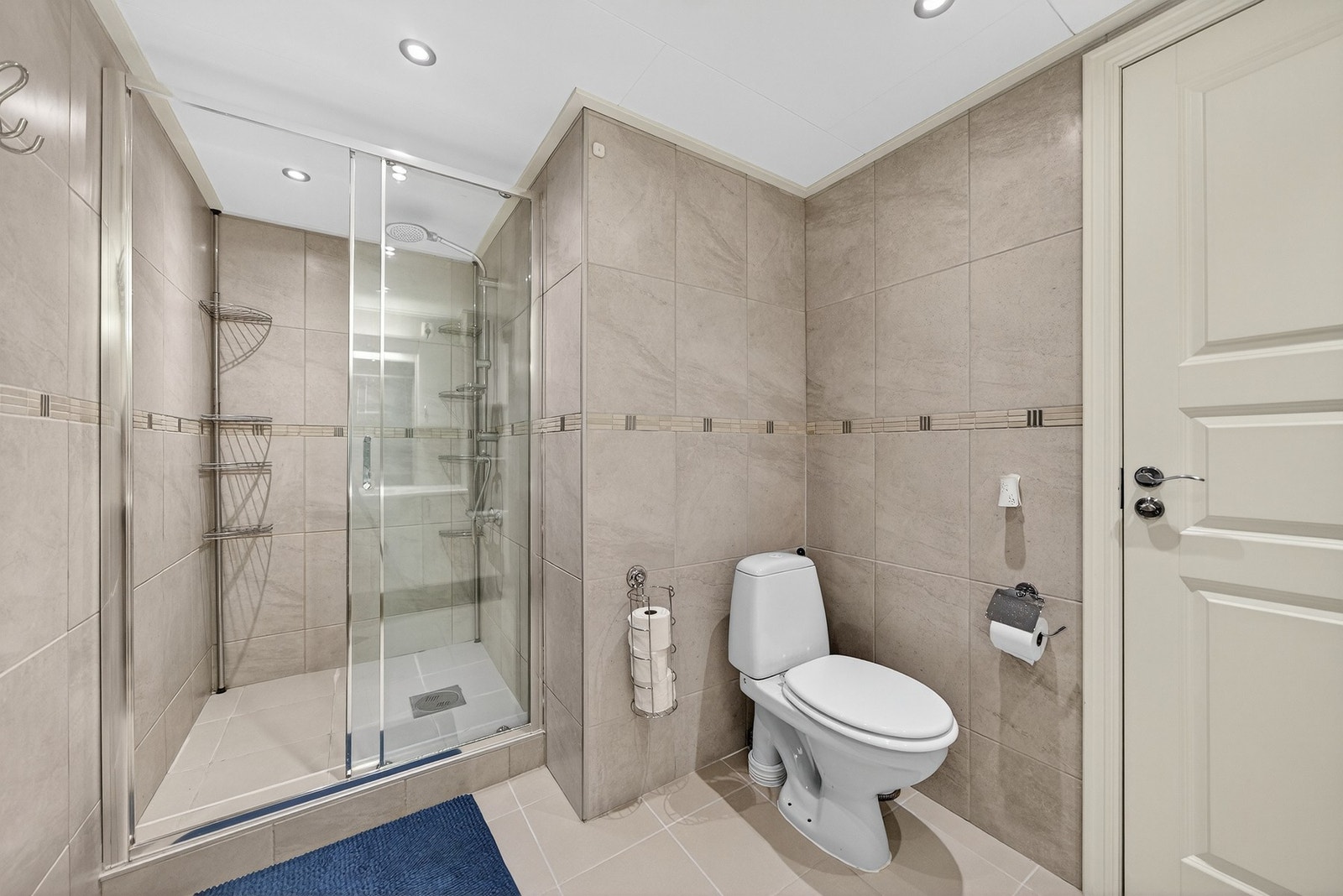 Bad i 1. etasje. Galleribilde