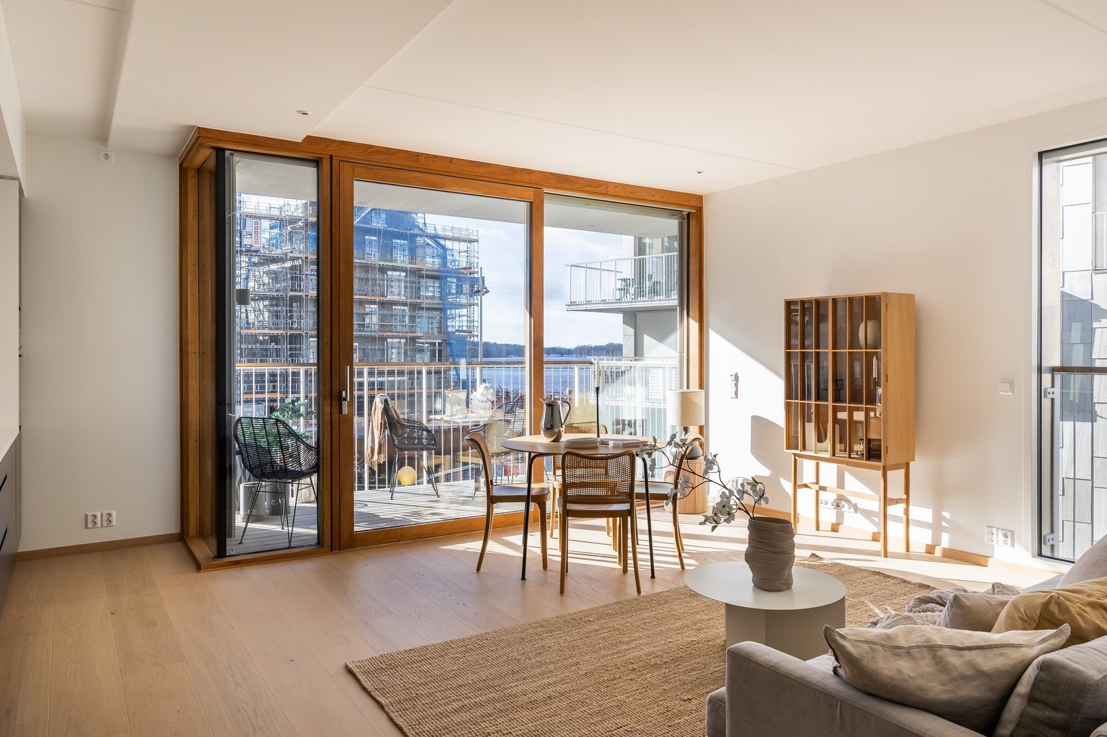 Velkommen til Operagata 77A - En meget delikat og moderne 3-roms med flott utsikt mot fjorden! Galleribilde