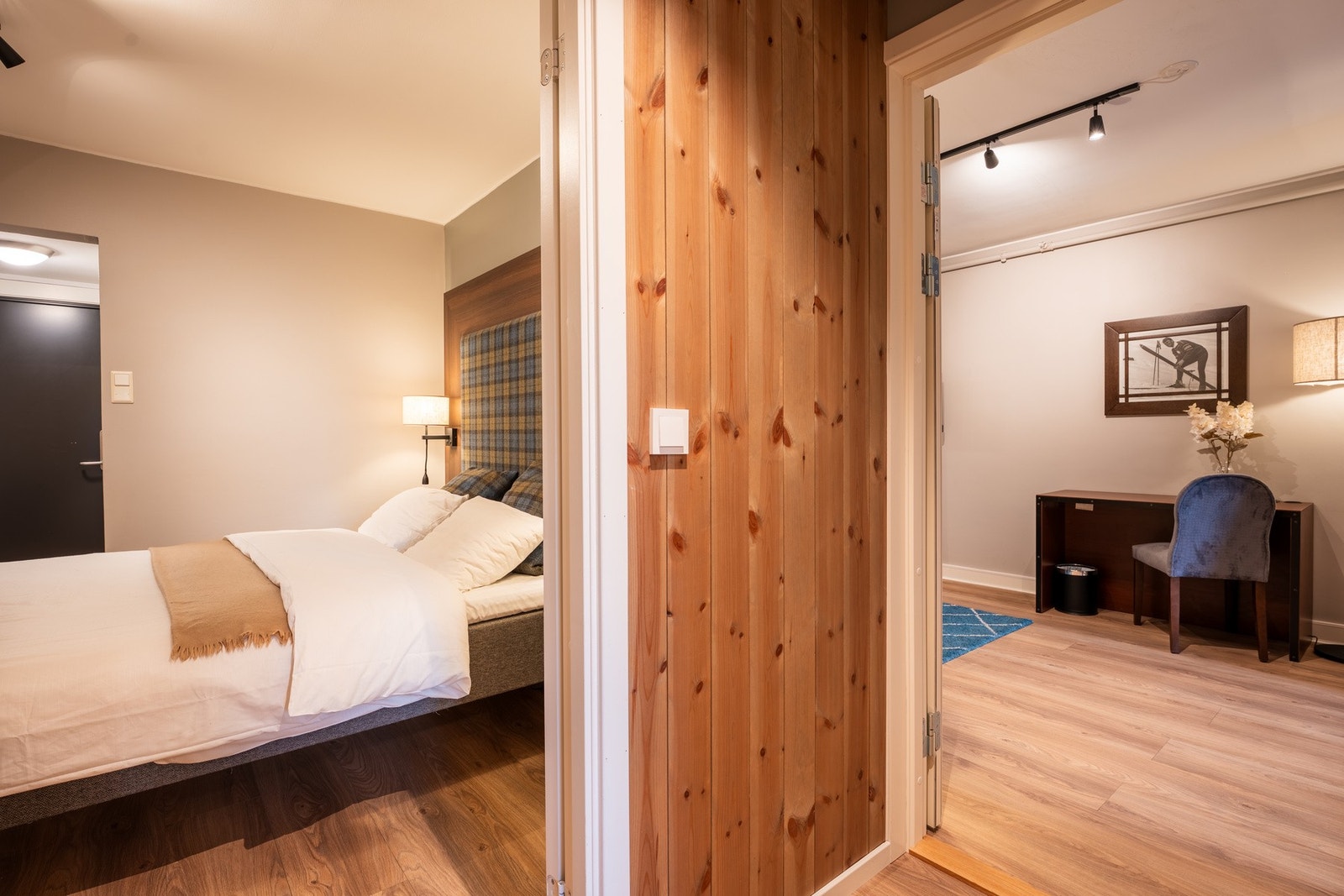 Bilde tatt mellom 310 til venstre, og 311 til høyre. Galleribilde