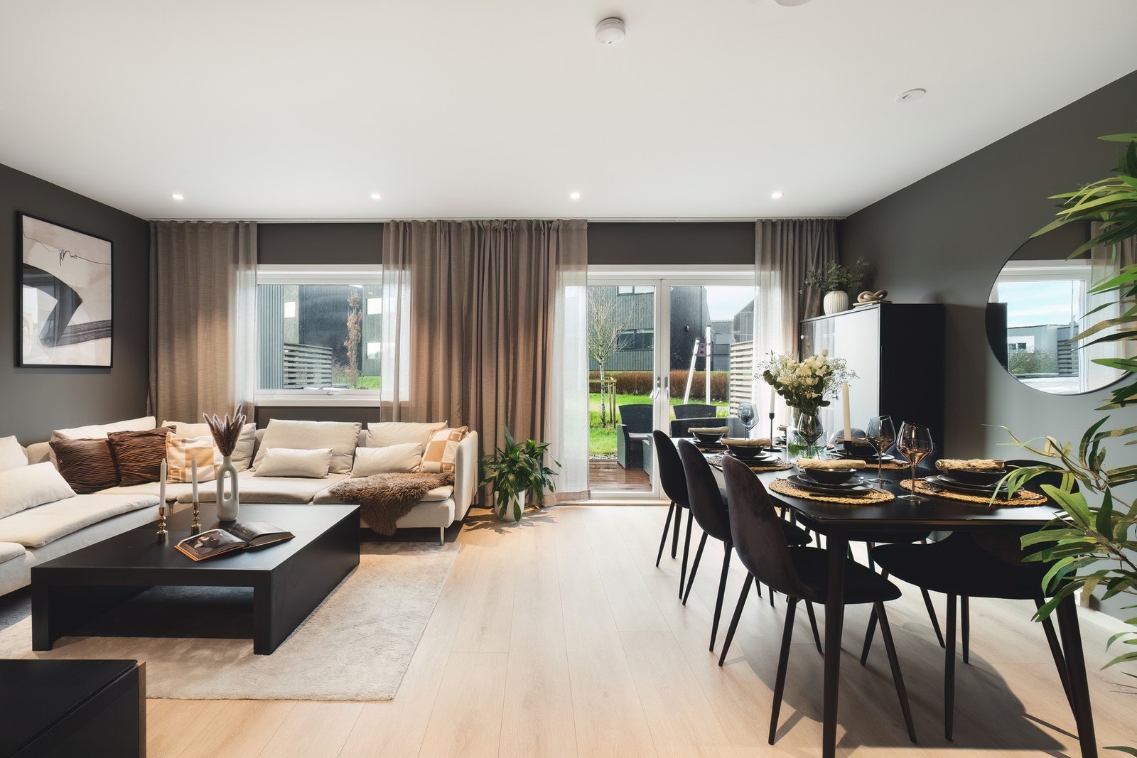 Velkommen til Spannatoppen 35 - presentert av Bjørn Eivind Thorbjørnsen v/Privatmegleren / Foto: Panomax Studio Galleribilde