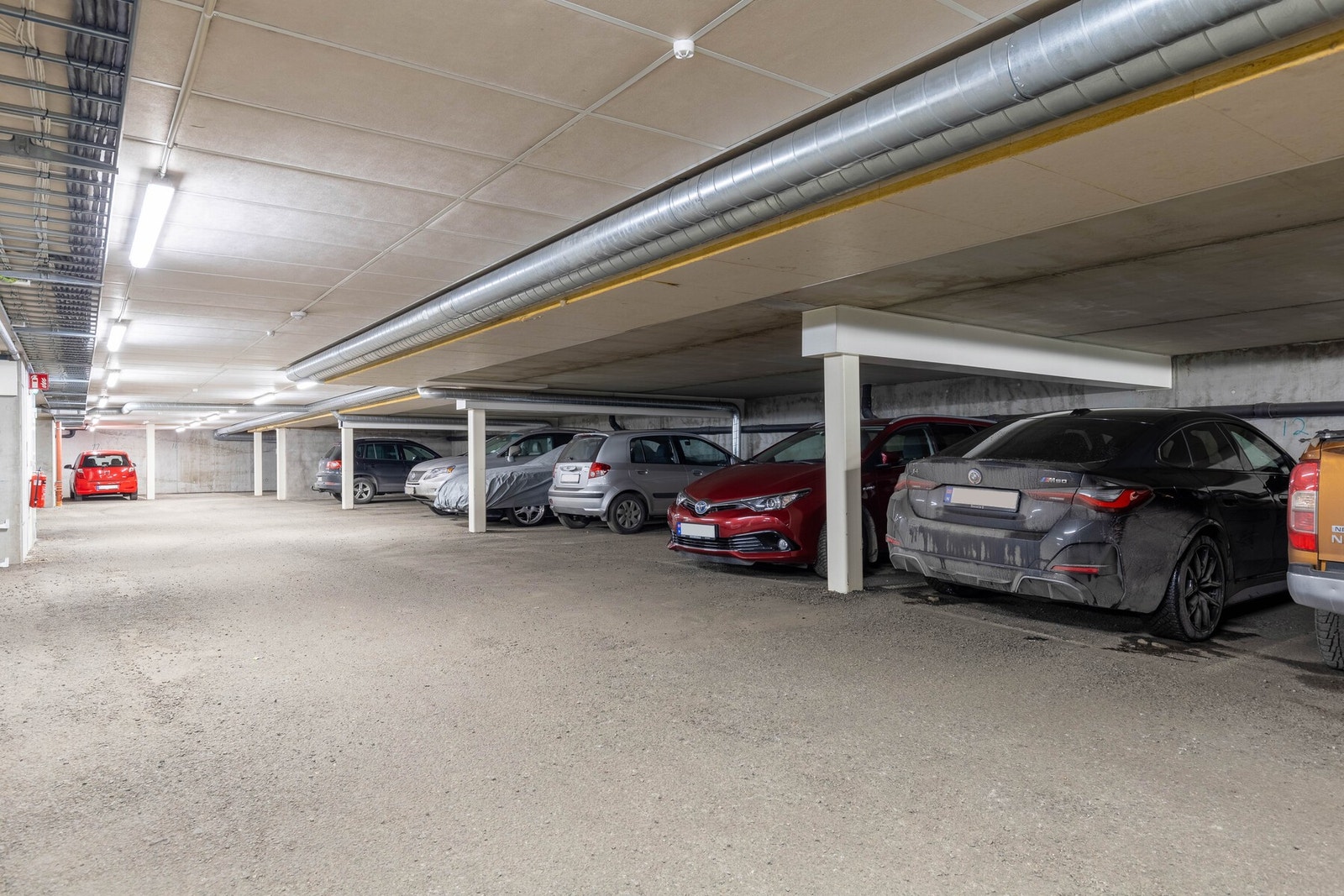 Det medfølger parkeringsplass i felles garasjeanlegg. Galleribilde