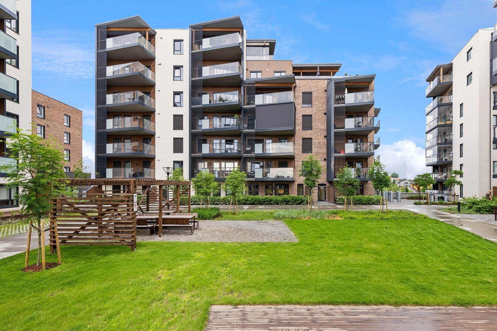 En lekker leilighet med en gjennomgående god og moderne standard. Galleribilde