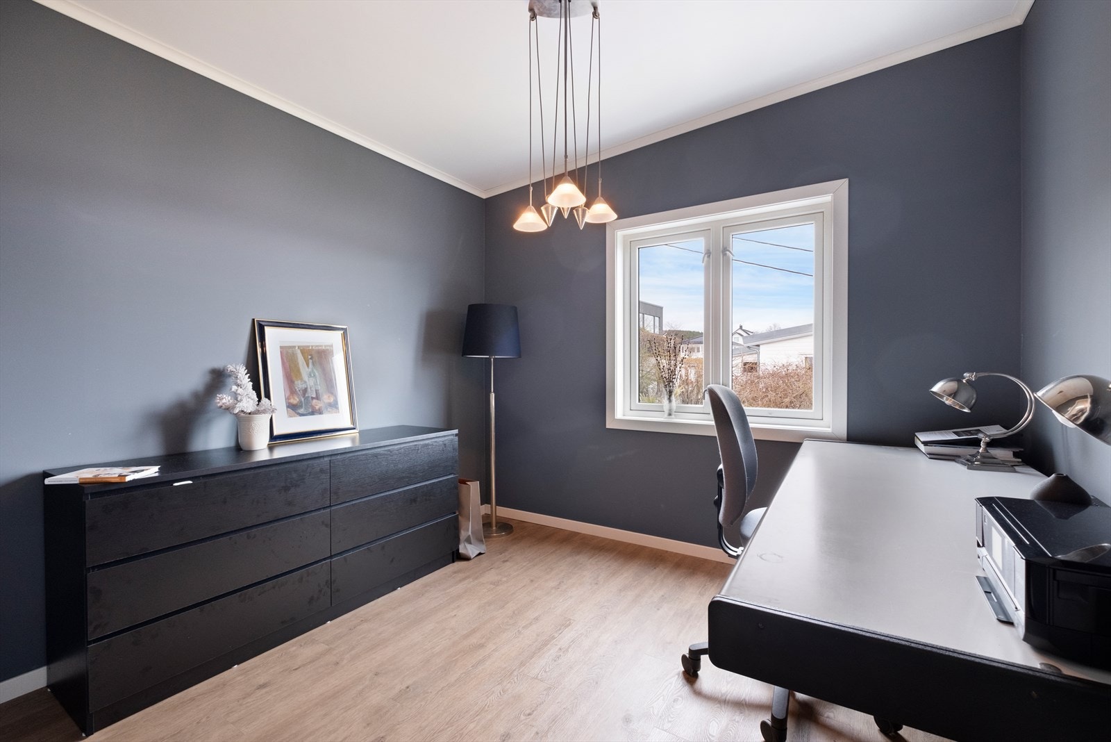 Soverom III - I dag innredet som kontor. Galleribilde