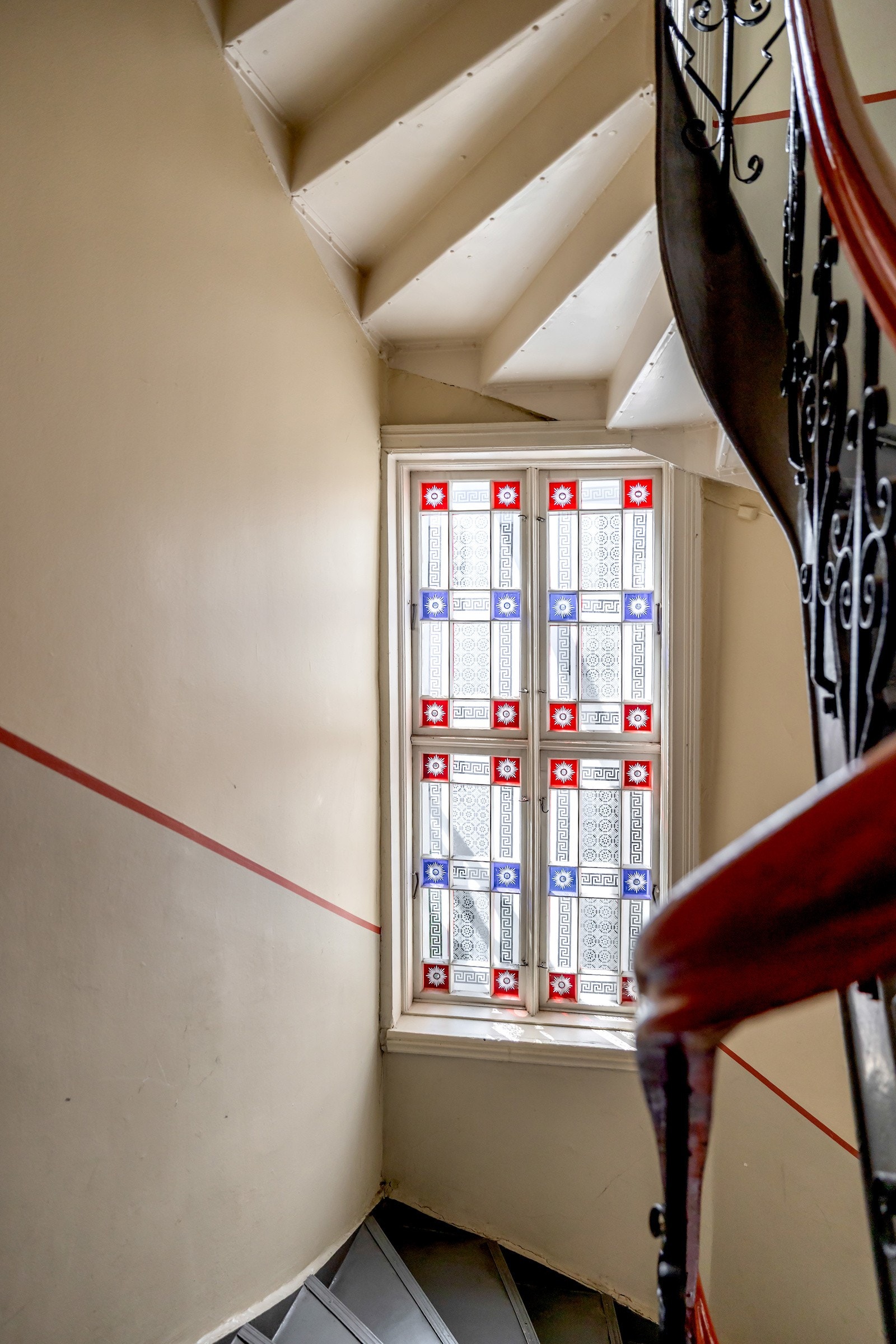 Leiligheten ligger i en klassisk og æreverdig bygård. Galleribilde