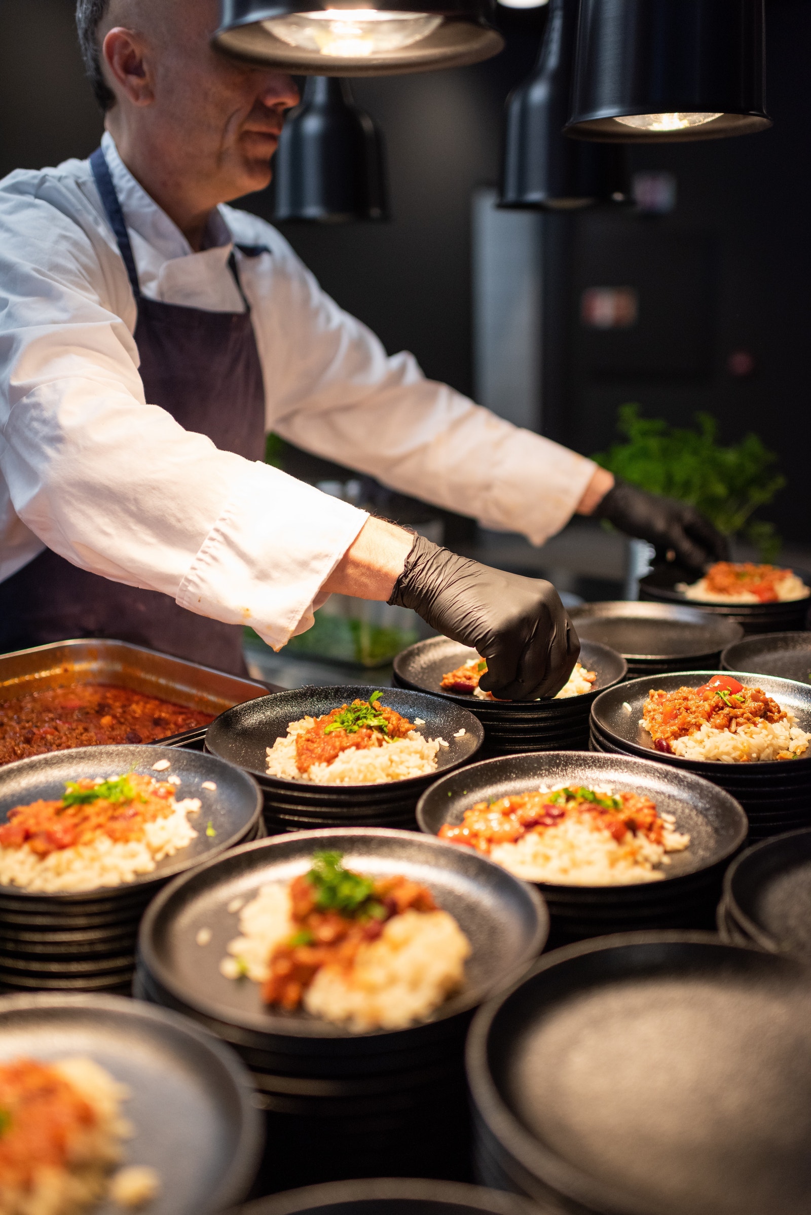 Mye skryt for god mat i personalrestauranten Galleribilde