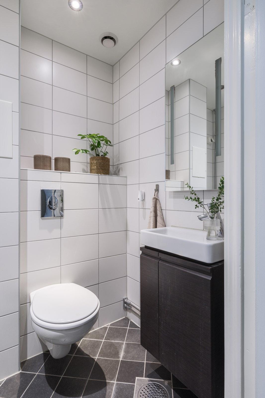 Badet er pusset opp i 2013 og fremstår stilrent og pent. Galleribilde