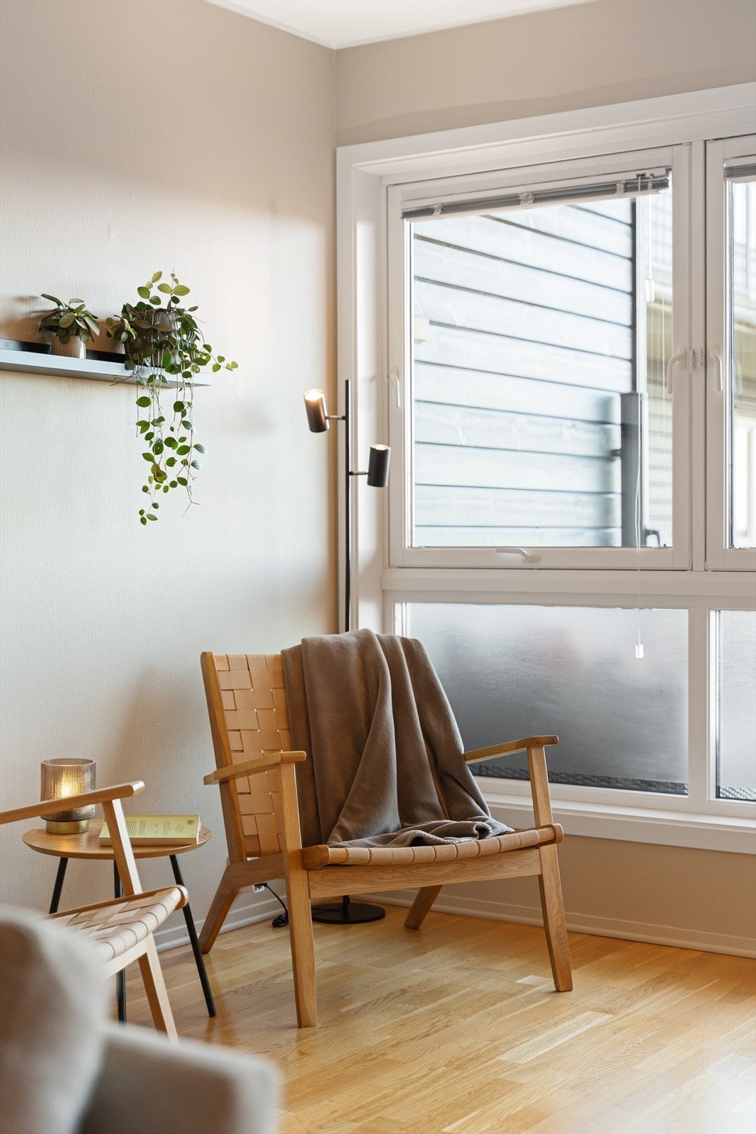 Det er enkelt å møblere med stor salong og stort spisebord, samt en ekstra sittegruppe. Galleribilde