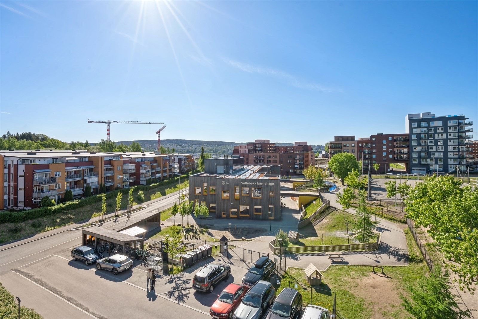 Svært sentralt, men likevel tilbaketrukket fra selve bykjernen. Galleribilde