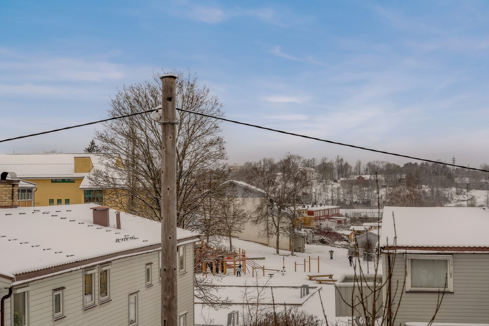 Hyggelig utsyn fra leilighetens vinduer Galleribilde