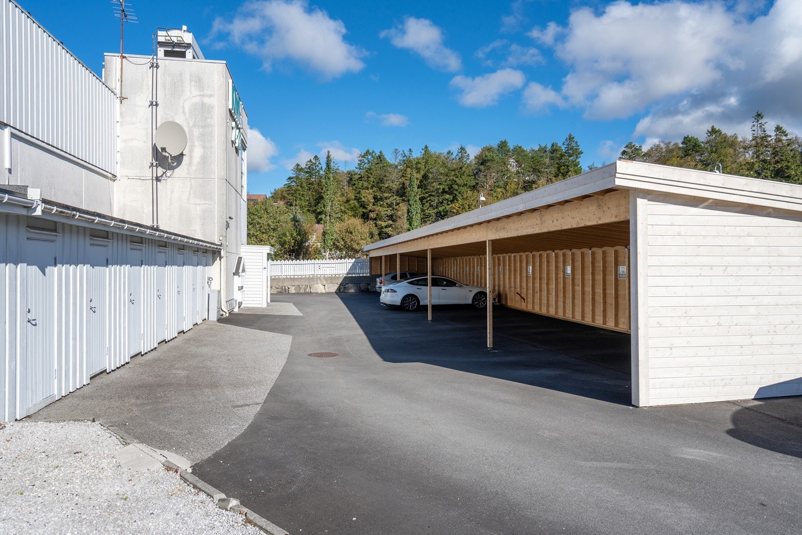 Carport. Galleribilde