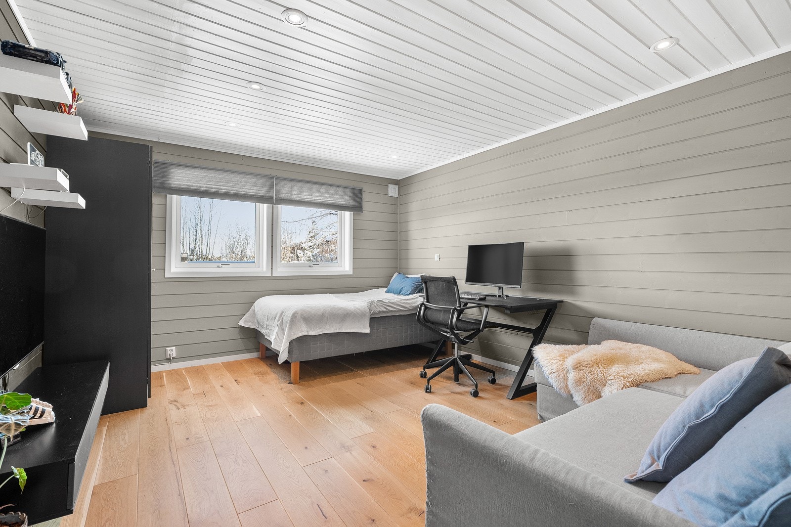 Det er varmematter under parketten i alle fire soverom i huset. Galleribilde