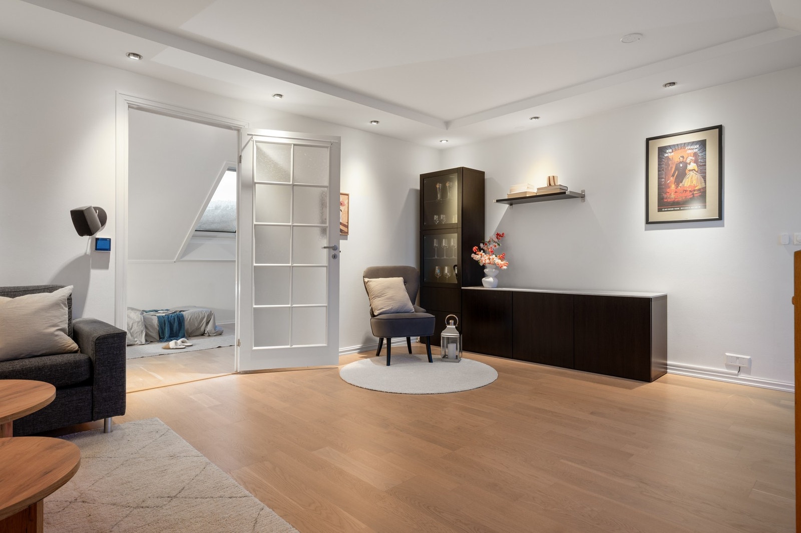 I tilknytning til loftstuen er det soverom Galleribilde