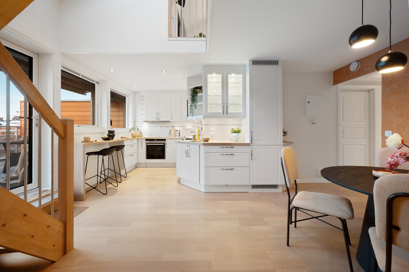 Kjøkkenet er godt utnyttet og er fra kvalitetsleverandøren HTH Galleribilde