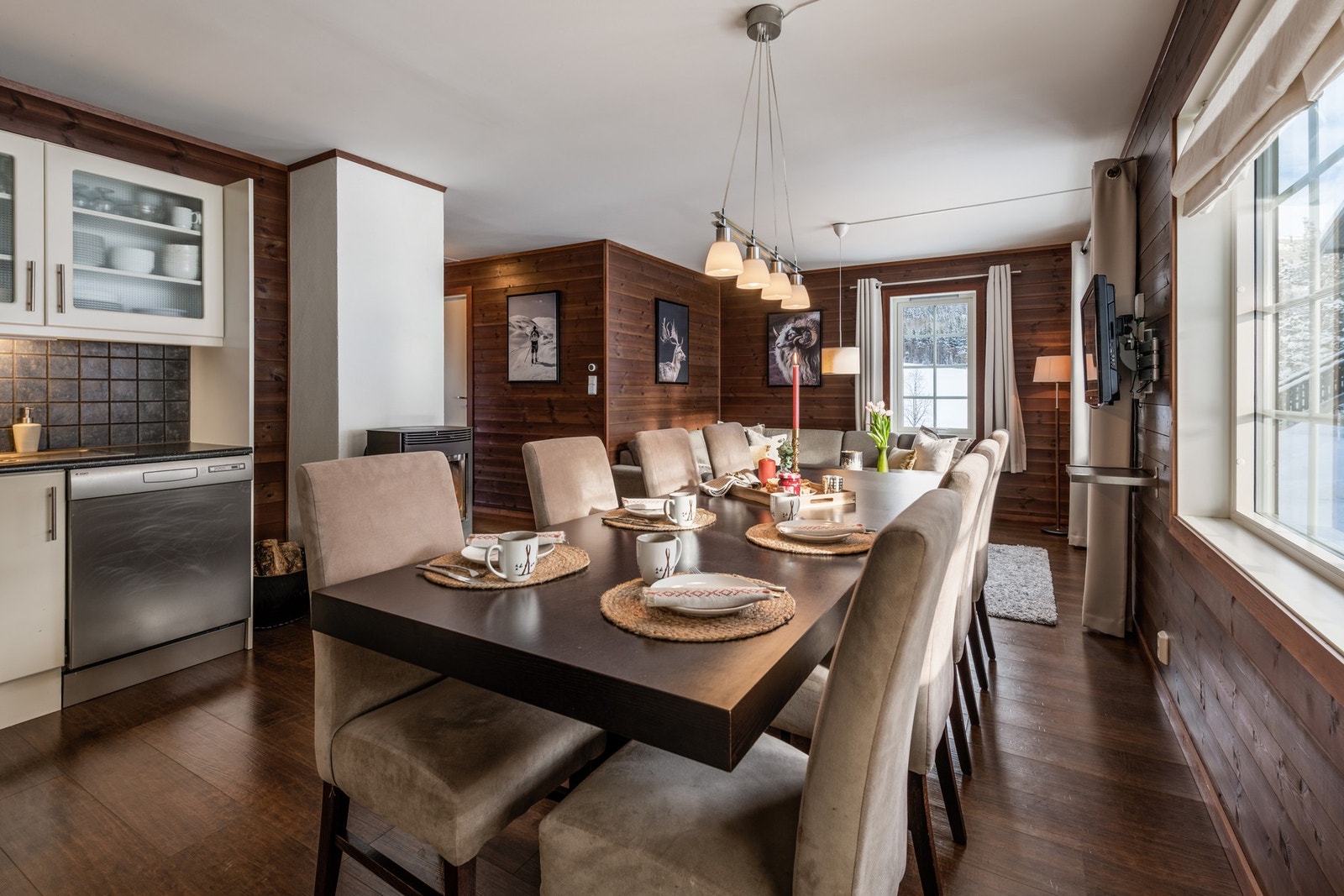 Kjøkken/spisestue/stue Galleribilde