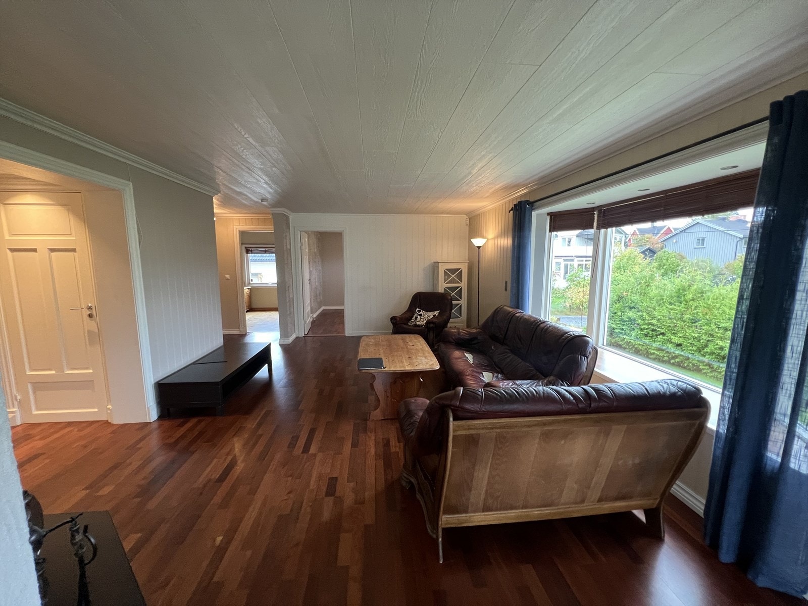 Selgers bilde av stue Galleribilde