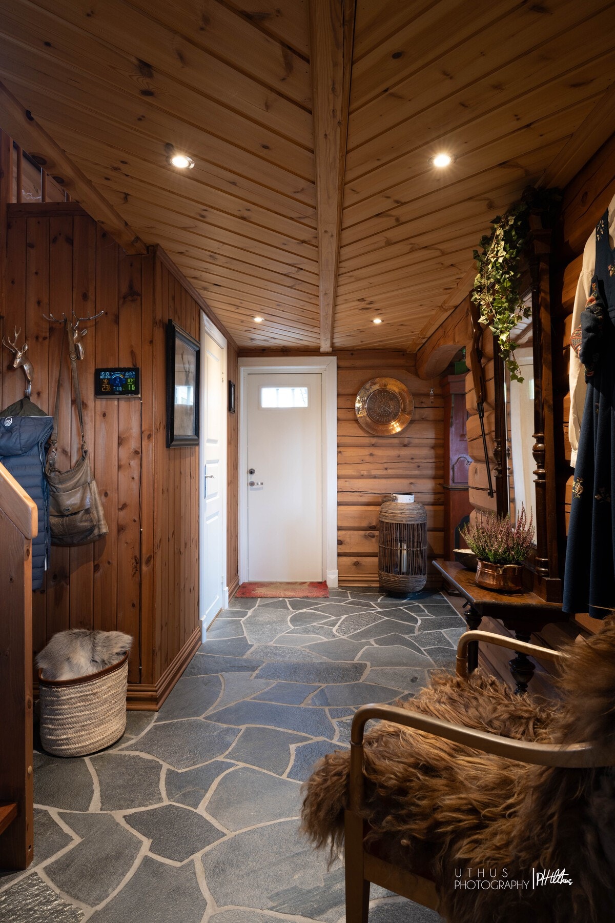 Trapp til hems fra gang Galleribilde