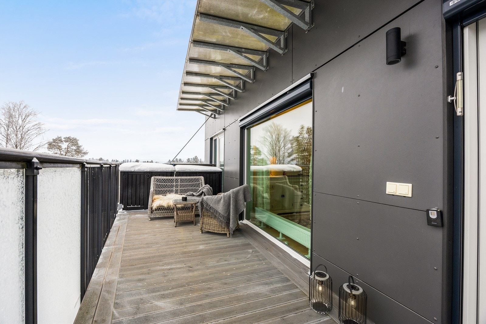 Her har du godt med plass til utemøblement i forskjellige soner. Galleribilde