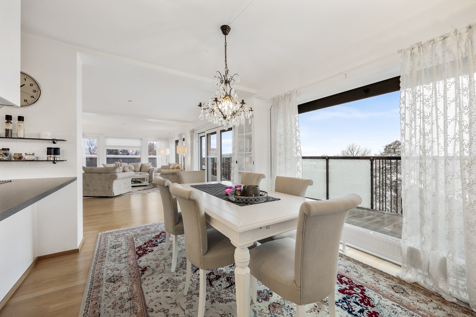 Spisestue. Galleribilde