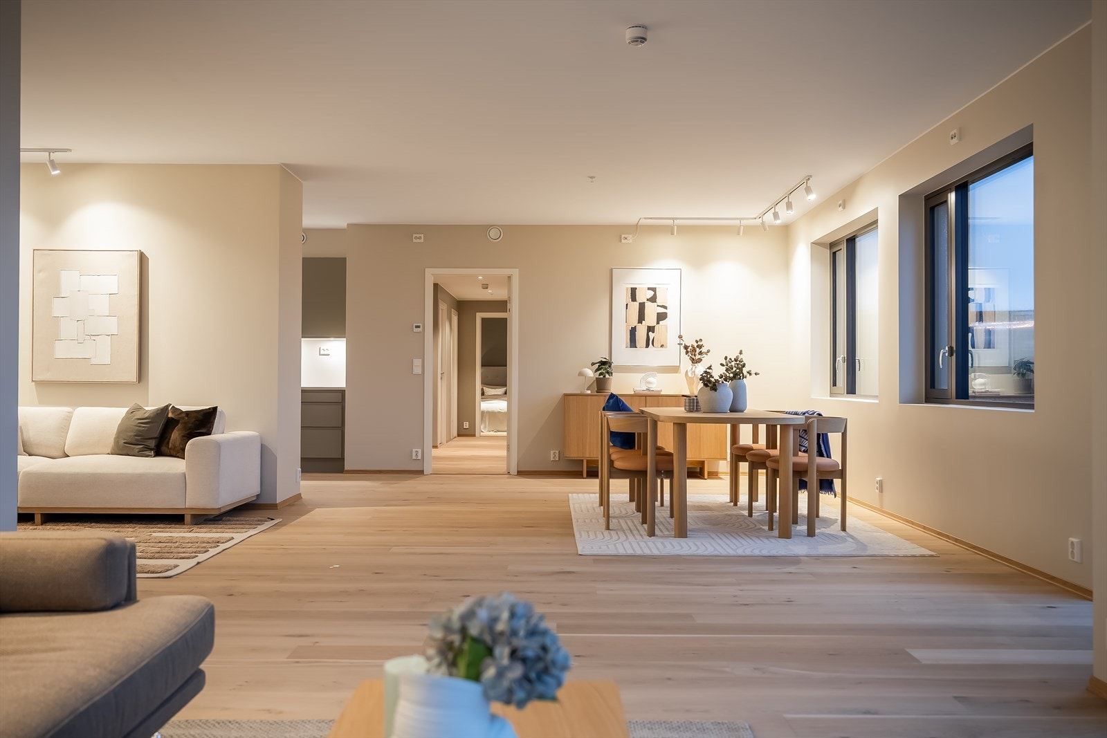 Heisen tar deg til både etasjen leiligheten befinner seg, samt ned til bod og p-kjeller. Galleribilde