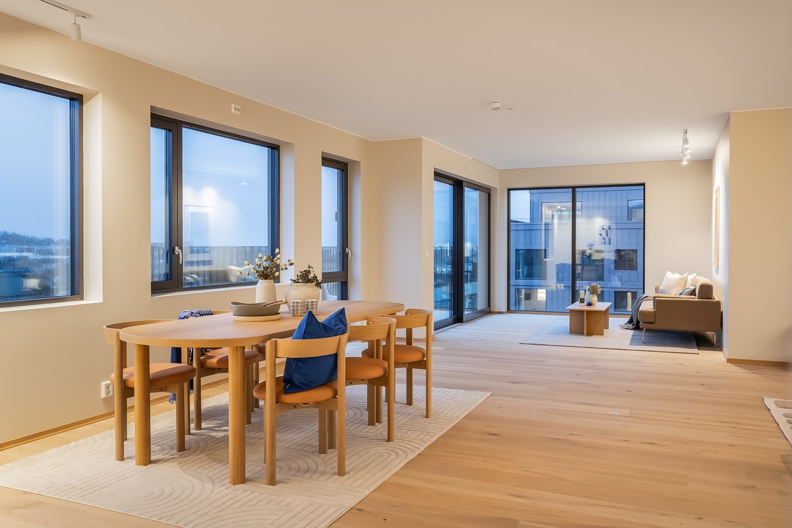 Bygget ble ferdig i 2025 og er vurdert til gjennomgående TG0 av takstmann. Det følger nybygg-garanti til 2030. Galleribilde