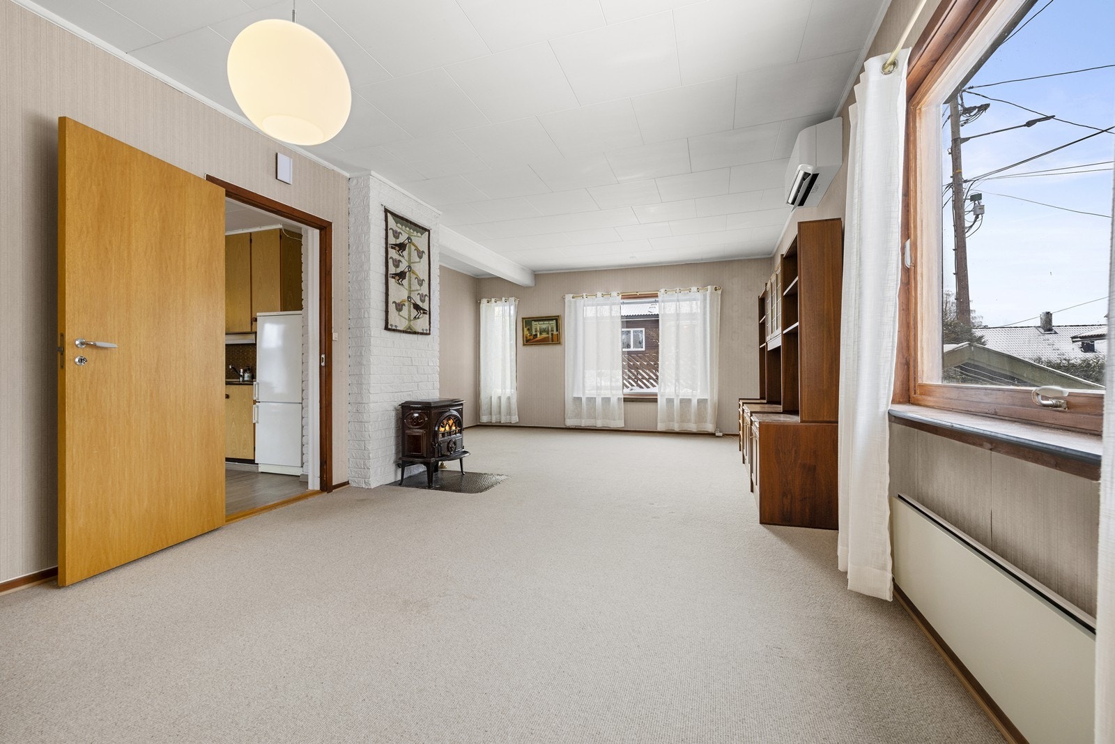 Hyggelig stue med direkte tilgang til kjøkken. Galleribilde