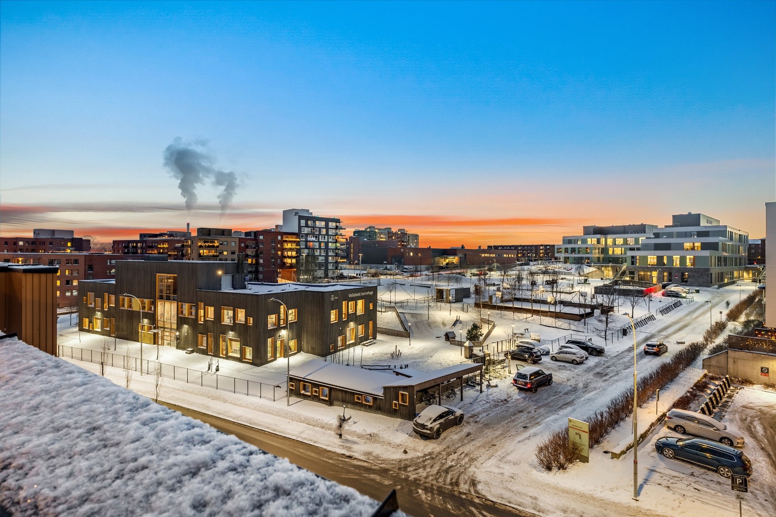 Luftig utsyn over Vollebekk fra terrassen, og ingen innsyn Galleribilde