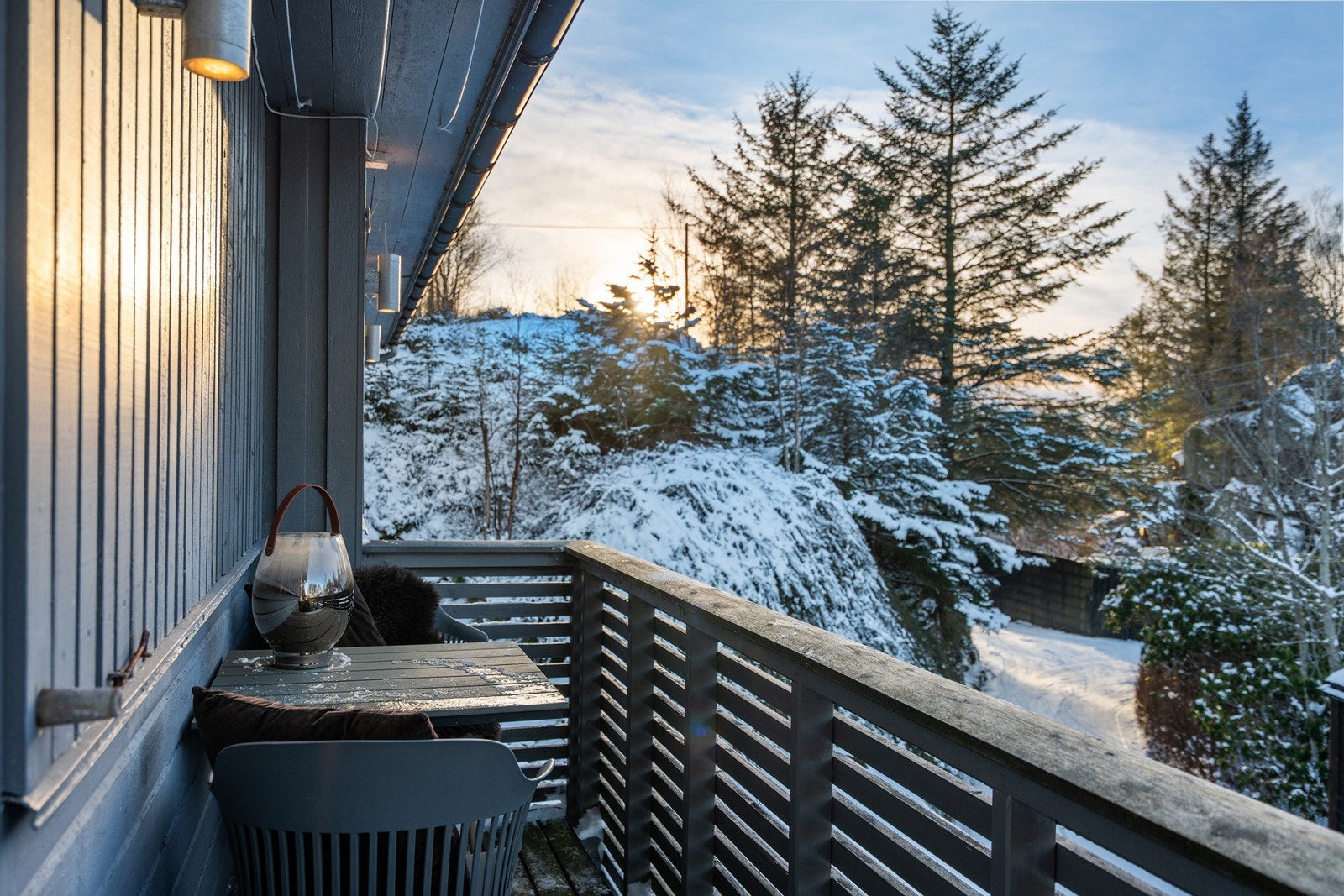 Hovedsoverom med utgang til balkong. Galleribilde