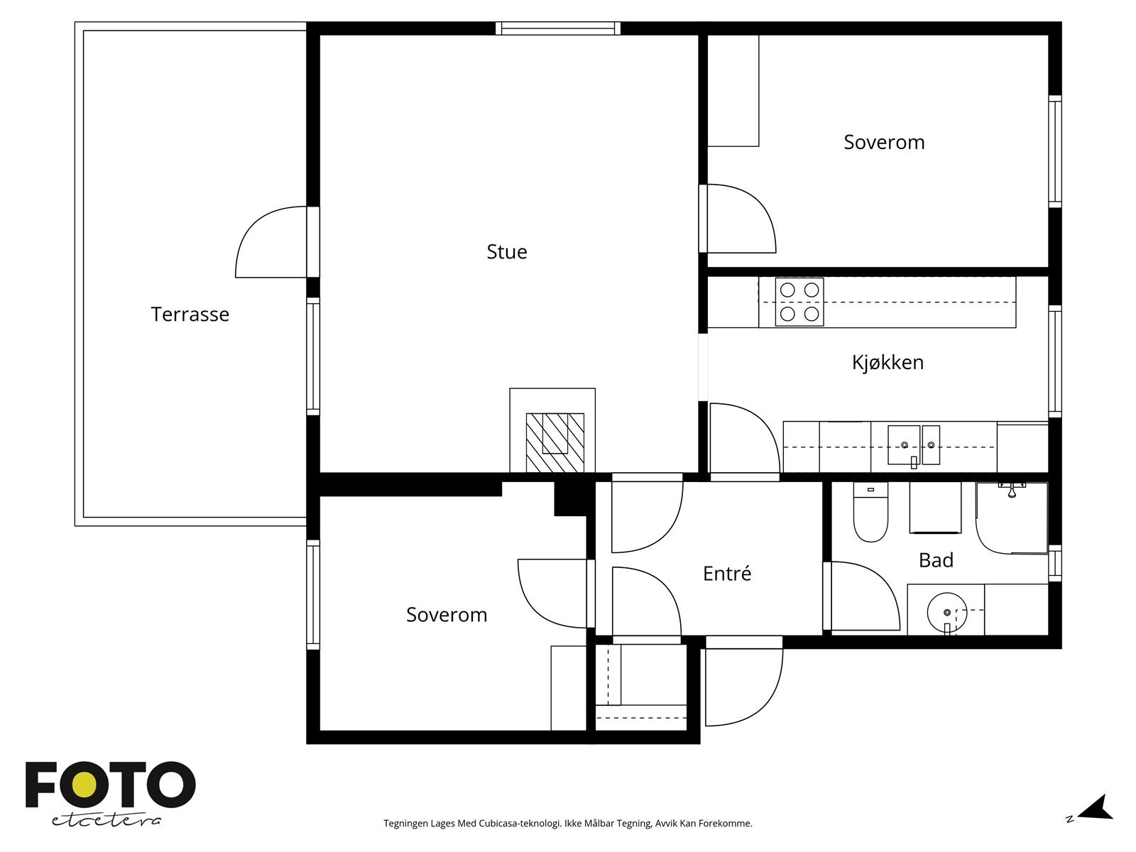 Gjennomgående planløsning med vinduer på tre sider av leiligheten Galleribilde