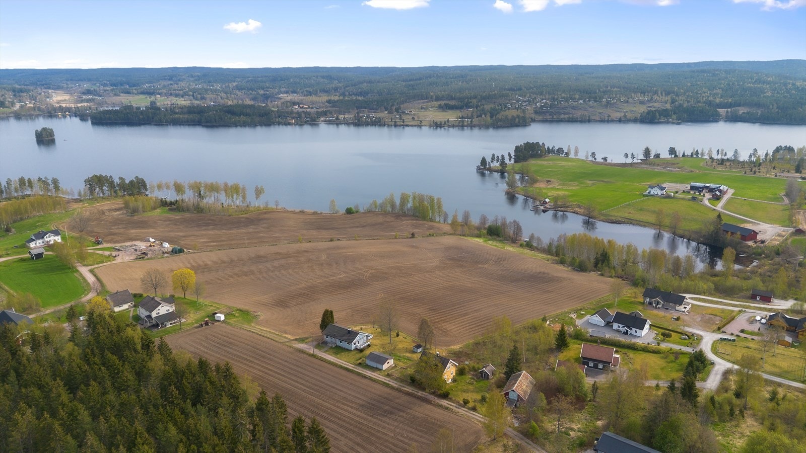 Oversiktsbilde - sommer Galleribilde