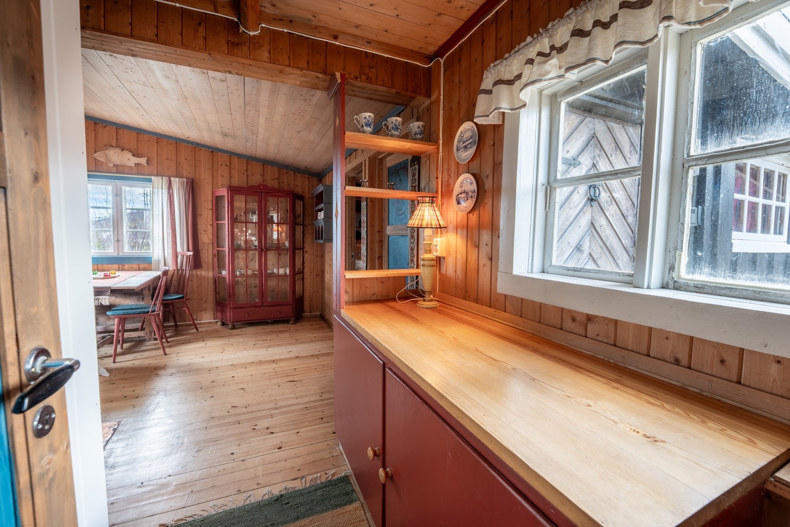 Stue/kjøkken i eldste del Galleribilde