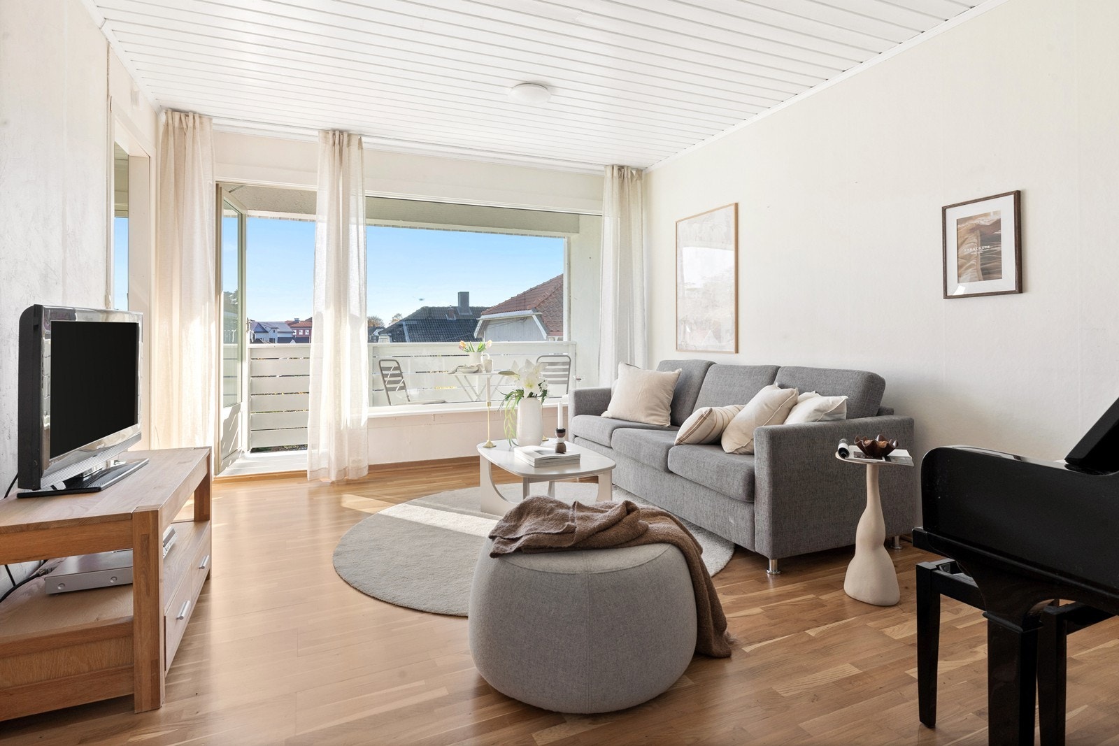 Velkommen til Fossumveien 2A - Koselig 2-roms leilighet, høyt og fritt beliggende ved Bjørndalen Galleribilde