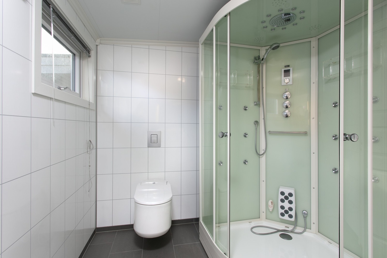 Bad hovedetasje Galleribilde