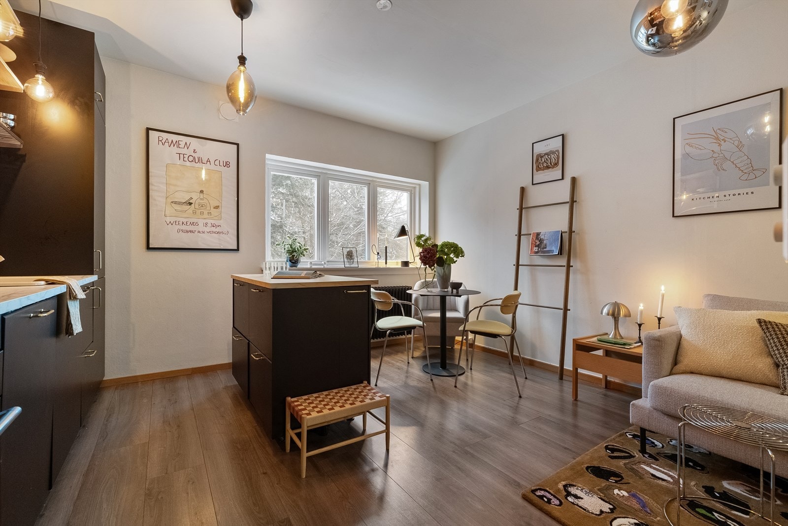 Leiligheten ble pusset opp i 2020 og har en gjennomtenkt planløsning med svært god plassutnyttelse Galleribilde