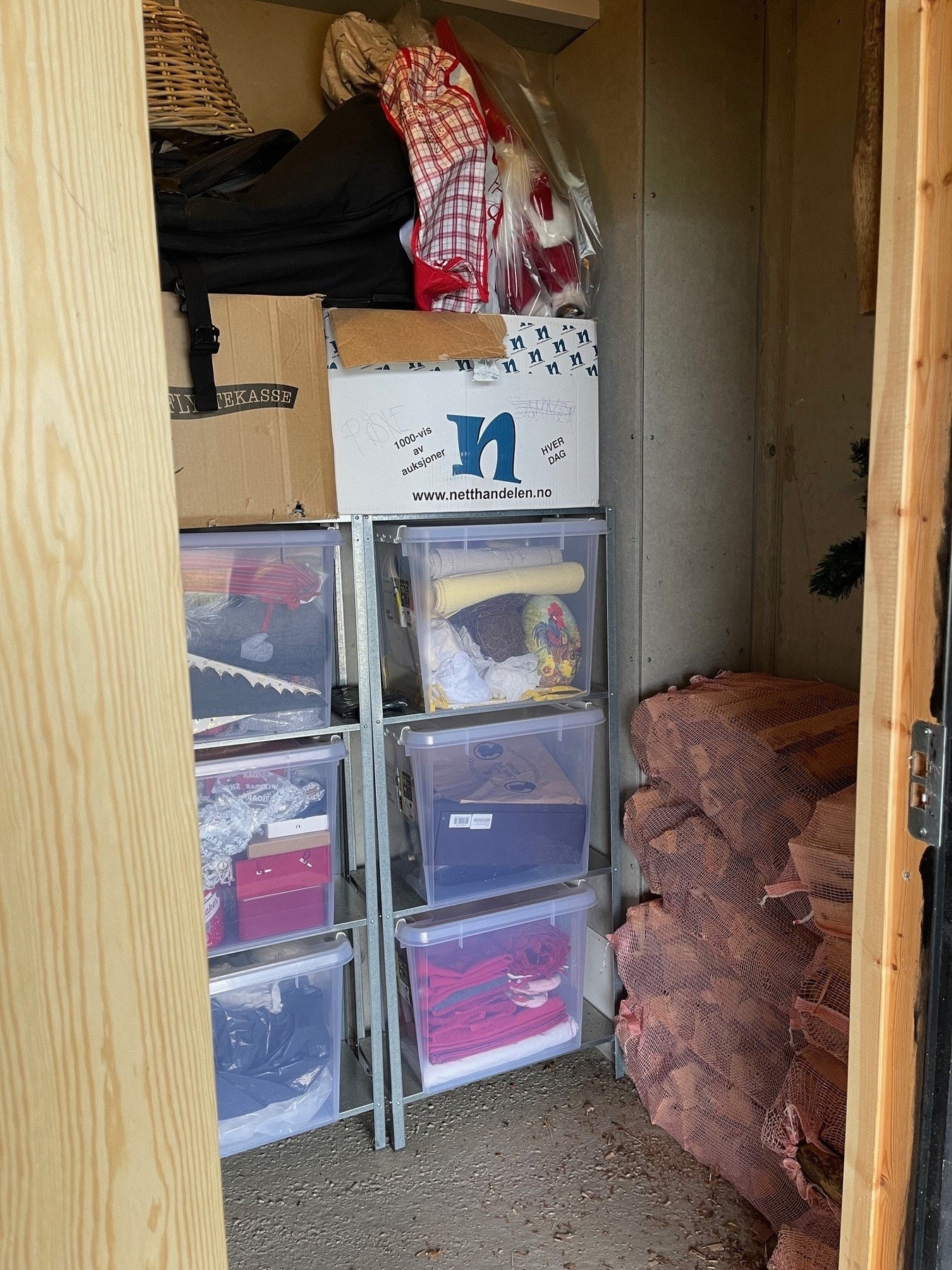 Enheten har egen sportsbod i tilknytning til leiligheten. Galleribilde