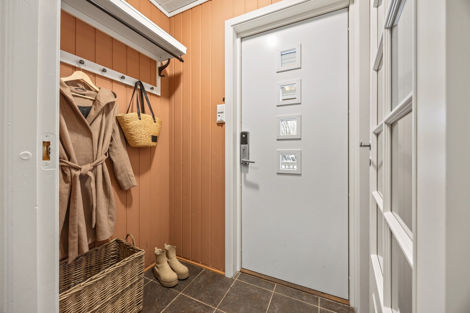 Entré - 2 kvm. Galleribilde