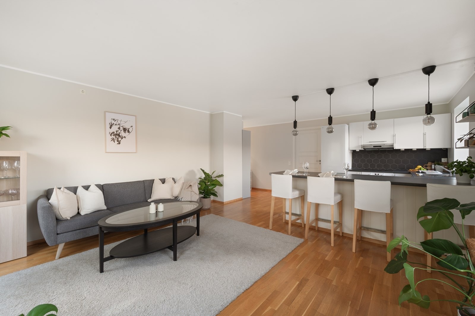 - Emera eiendomsmegling v/Hamza Yousaf Choudhary har gleden av å presentere Lille Damsgårdsveien 37A - Galleribilde