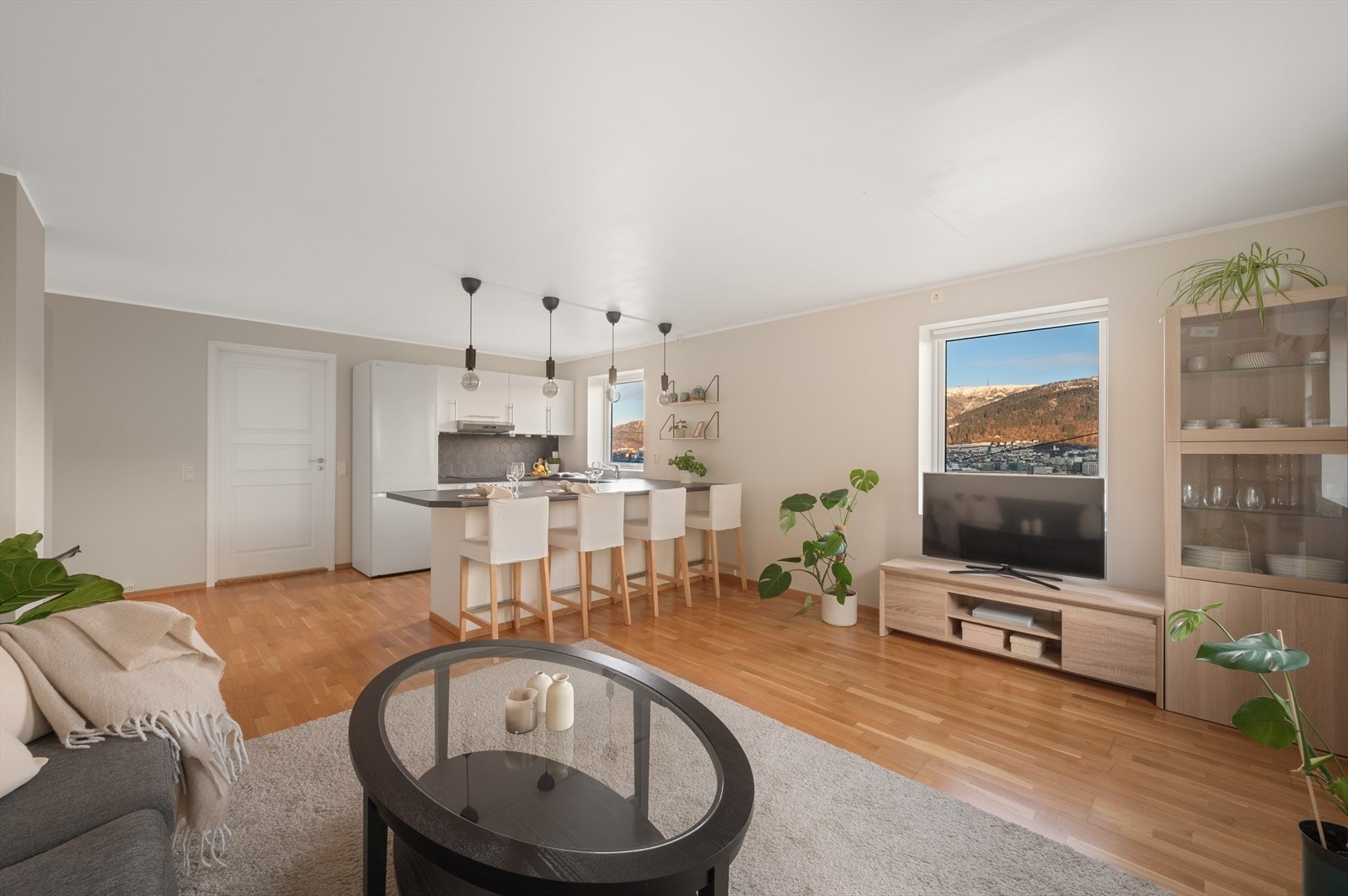 - Leilighetens planløsning gjør den enkel å innrede i naturlige soner - Galleribilde