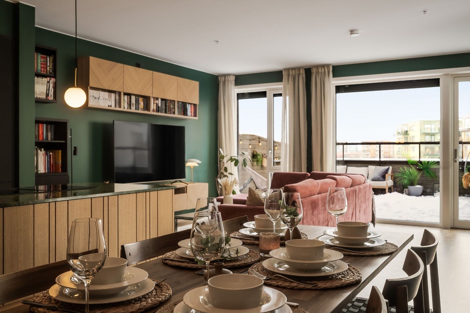 Velkommen til Lilleby og Leksvikgata 9 - En lekker toppleilighet med en rekke gode kvaliteter og påkostninger.
Foto: Vidar Alvik v/Grattis foto Galleribilde