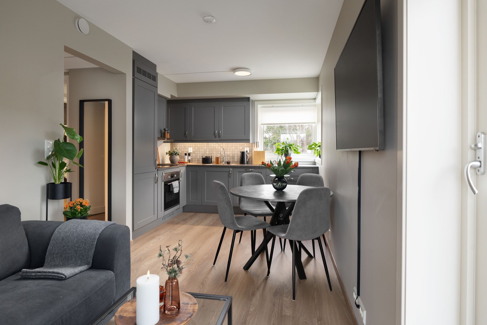 Åpen kjøkkenløsning til stue Galleribilde