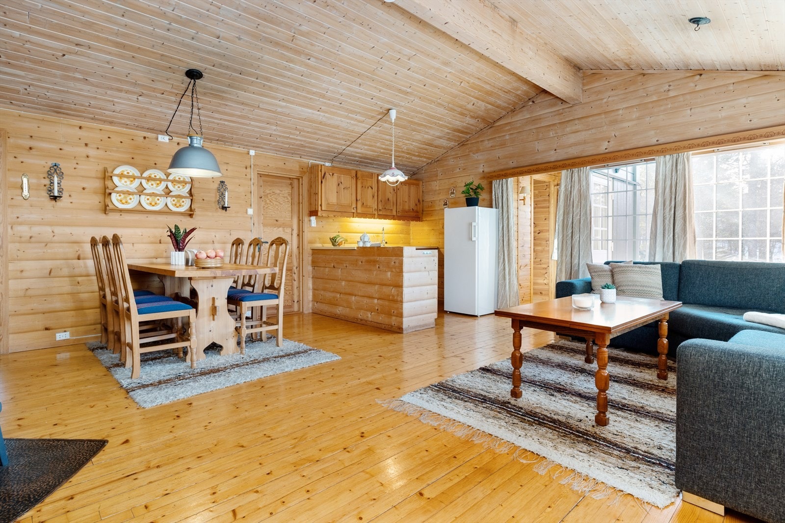 Stue og kjøkken Galleribilde