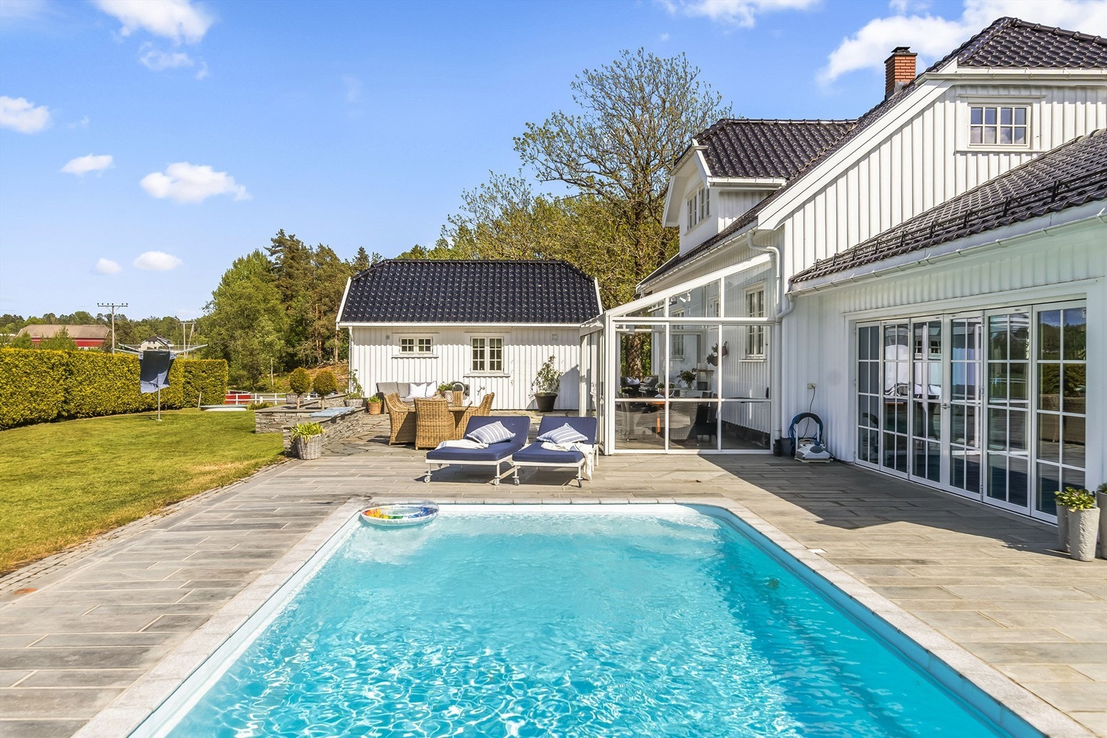 Svømmebasseng fra rundt år 2015 Galleribilde