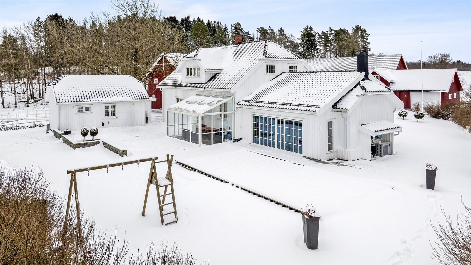 Fantastisk småbruk med meget sentral beliggenhet i Sandefjord. Galleribilde