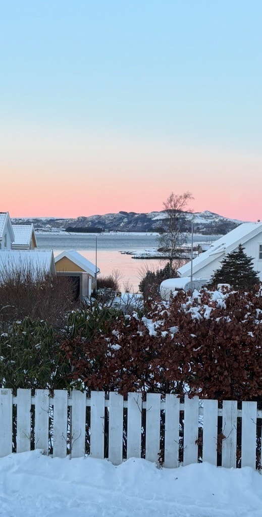 Sjøutsikt fra kjøkken Galleribilde