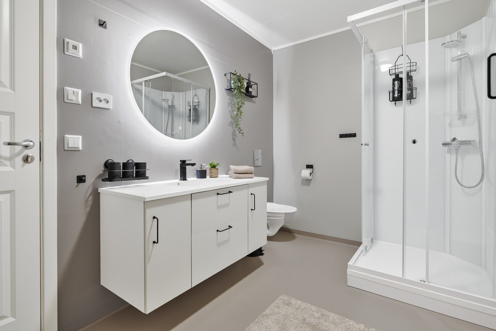 Fint baderom i hovedetasje Galleribilde