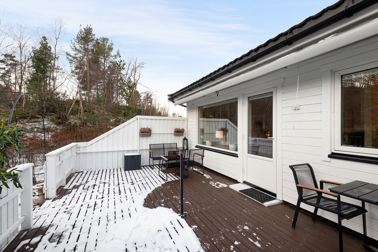 Stor sydvendt terrasse på 25 kvm Galleribilde